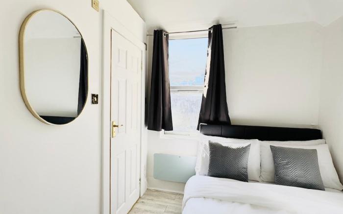 Studio in Art district by Homely