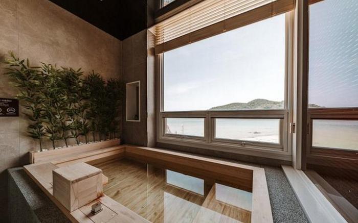 Moon bay pool villa
