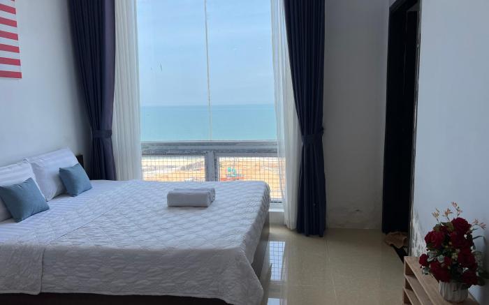 Nancy Tran Grand Strip Sea View 3 bedrooms