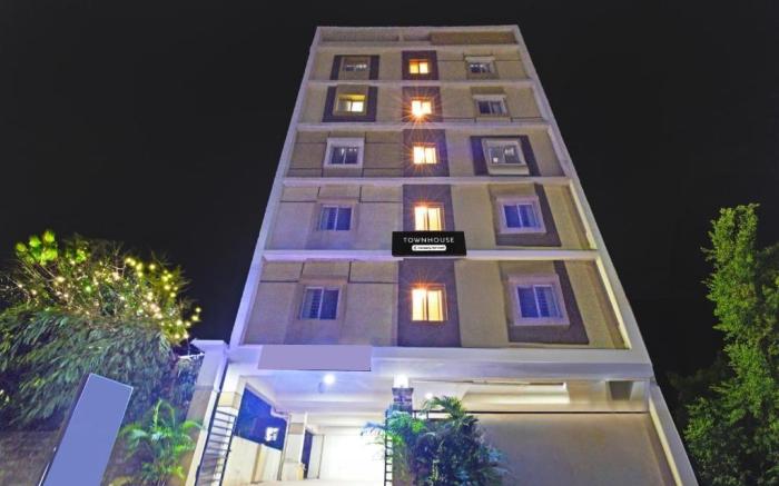Super Townhouse Kondapur Near Botanical Garden