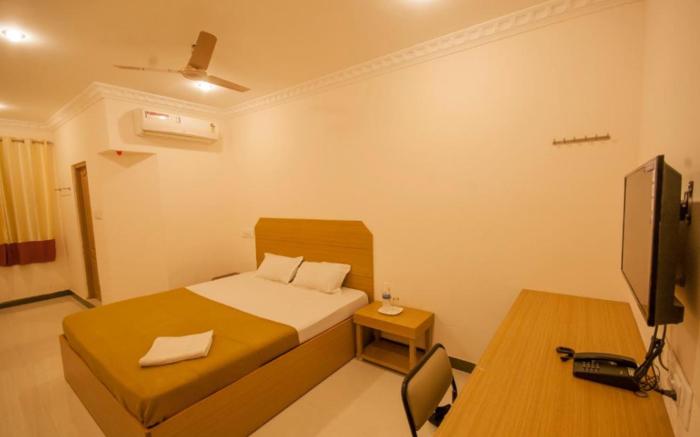 Hotel Nachiappa Palace