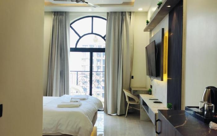 Cozycostays-2|Top Floor|Omaxe |near Ekana Stadium
