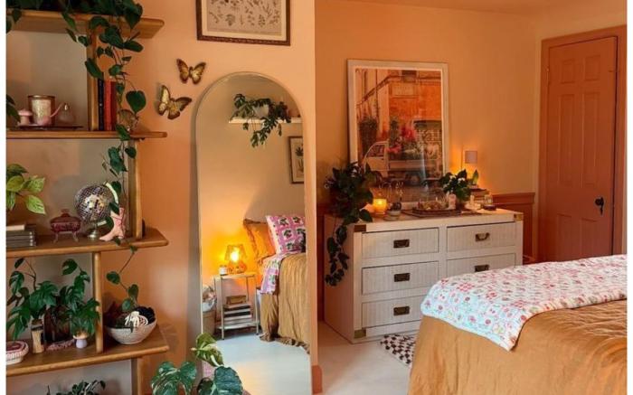 單身貴族✨高樓精品紅色溫馨功能小屋（限女生）