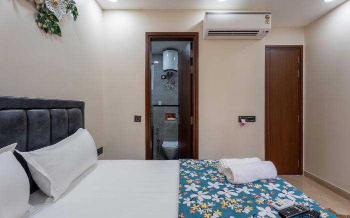 Divine India Service Apartment , J -267, Studio