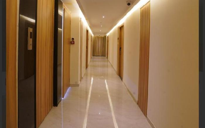 Hotel naveena grand