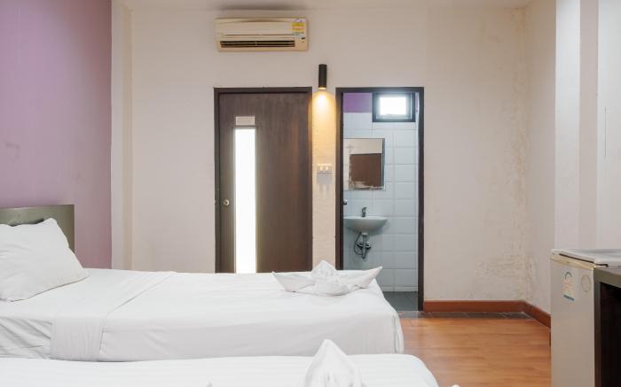 Dancenter Khaosan Park Hotel