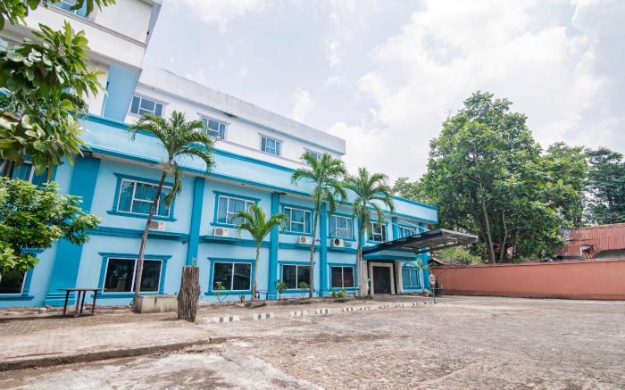 Dancenter Senapelan Near RSUD Petala Bumi