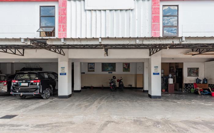 Dancenter Ilir Barar I Near Rumah Sakit Islam Siti Khadijah Formerly Maleo Hotel