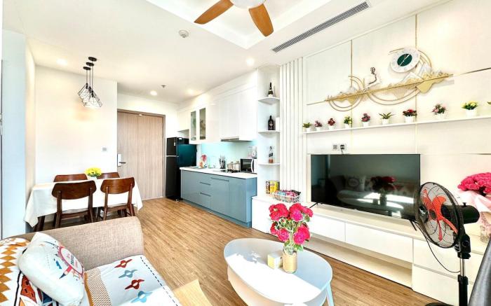 'Apt In Vinhomes Green Bay Lux 2-bedroom