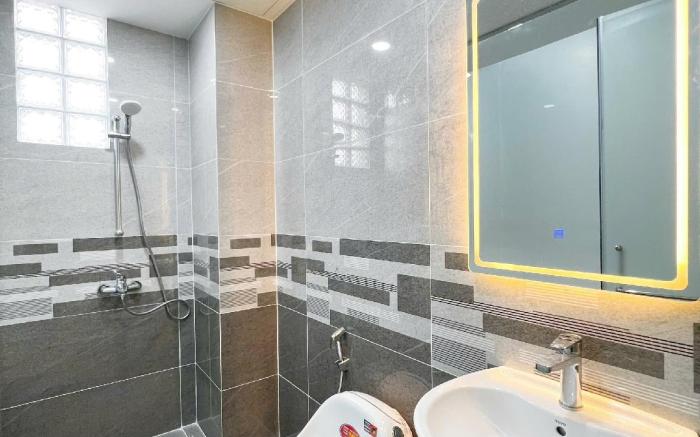 K&T Hotel Sân Bay TSN-150m Từ Nhà Ga T3