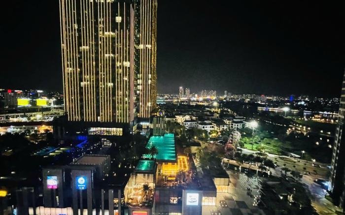 Nice, Luxury for Apartments in Vinhome Tan Cang BT