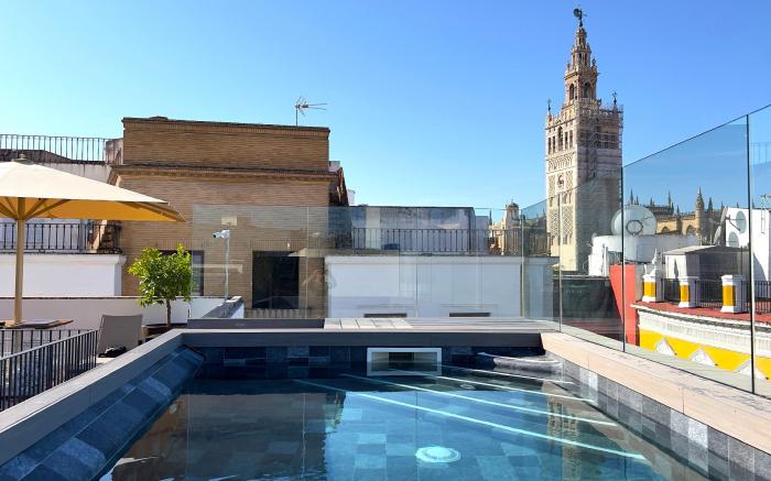 Casa Alhaja by Shiadu