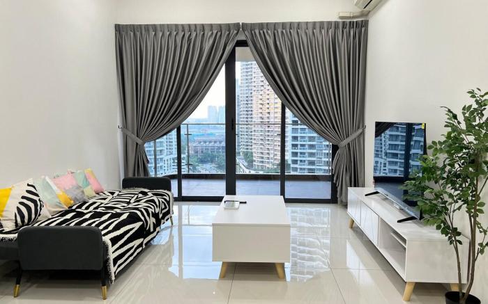Cozy CityView 3R3B@CG/DangaBay/JB (8-12pax)