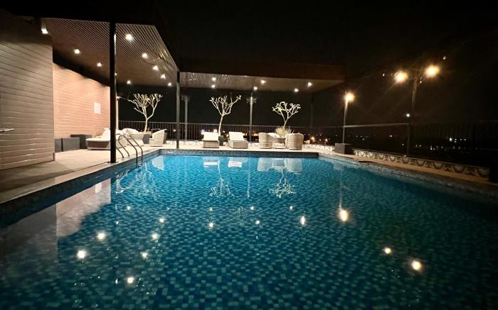 Paragon Noi Bai Pool And Best View Airport Hotel