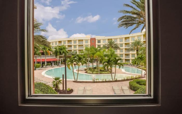 Hotel Apt at Celebration 10 min from Disney