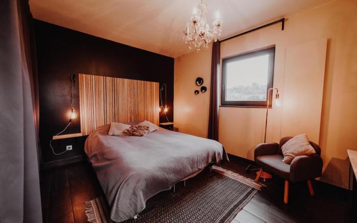 Accommodation with private panoramic hot tub