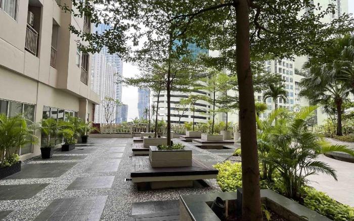 Salute de Madison Park Apartments