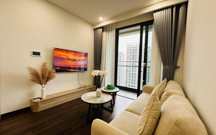 {Free Pool/Gym}-  Masterise West Heght 2brt luxury