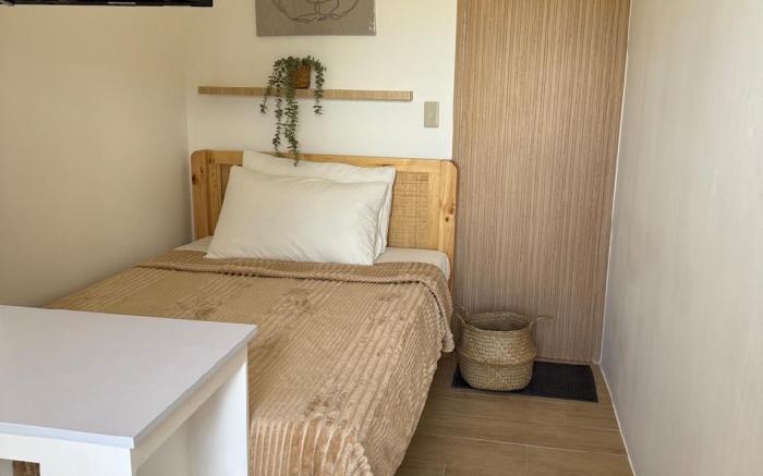 UK Cozy Private Stay near UPLB at Elbi Hygge House