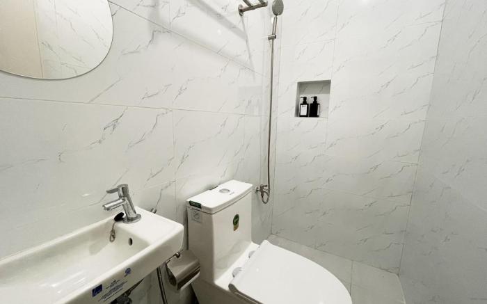 4-unit Cozy Apartment for 16-20pax Wifi + Netflix