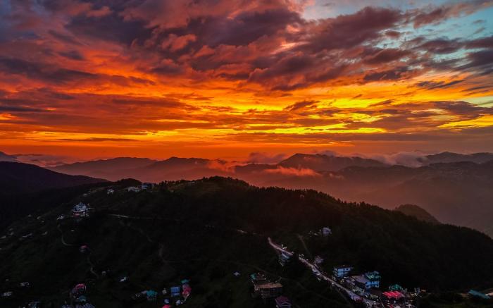 Himalayan Escape Cottages (Bath Tub, Kitchenette)