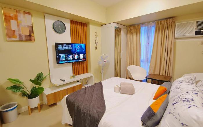 Avida Riala 219 T3 IT Park Queen Bed 400Mbps Wi-Fi