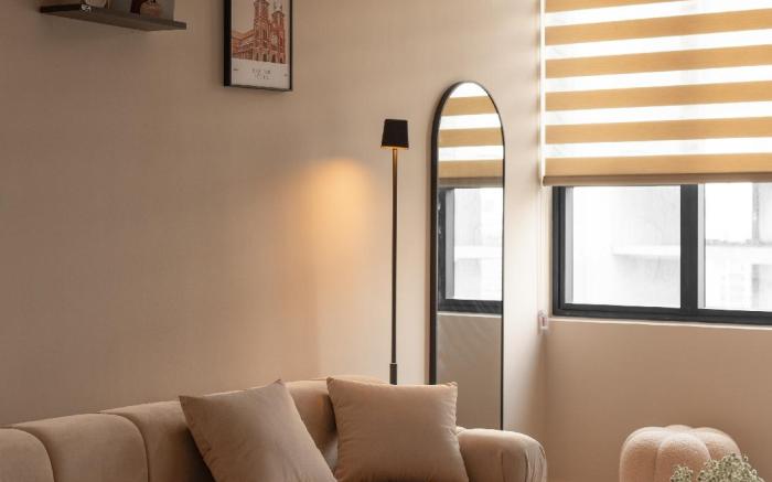 Modern Studio Retreat | King Bed | Maison De Gu