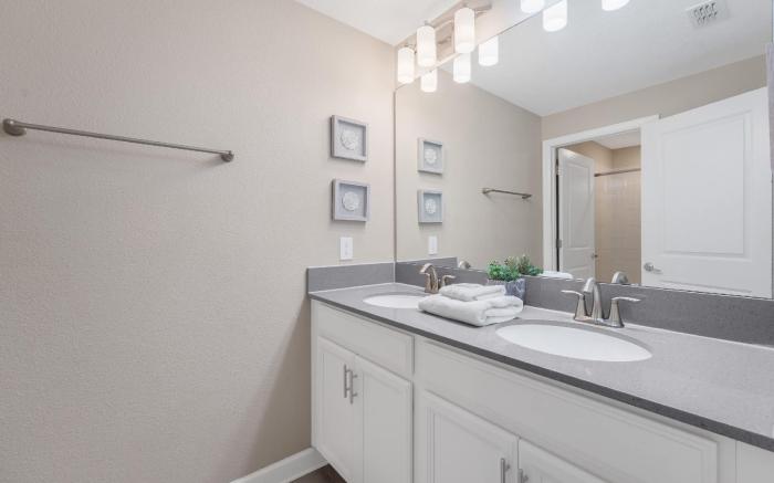 Relax Near Disney, 4BR Home with Pool