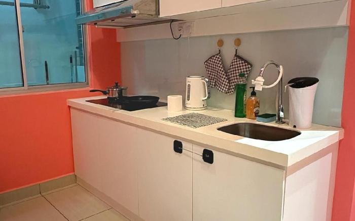 Cozy Colorful Home @ Mount Austin JB 6 Pax