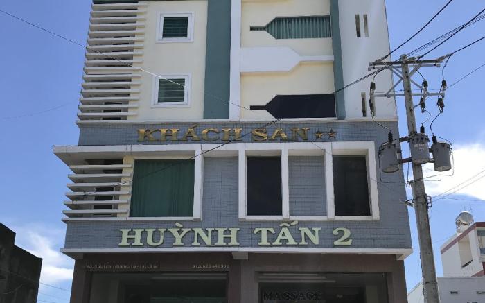 Khách sạn Huỳnh Tấn 2 