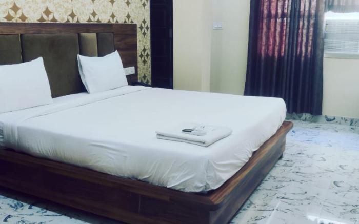 Hotel Raghubeer Temple