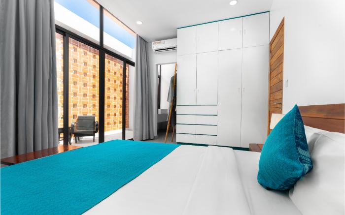 Tropical Garden House