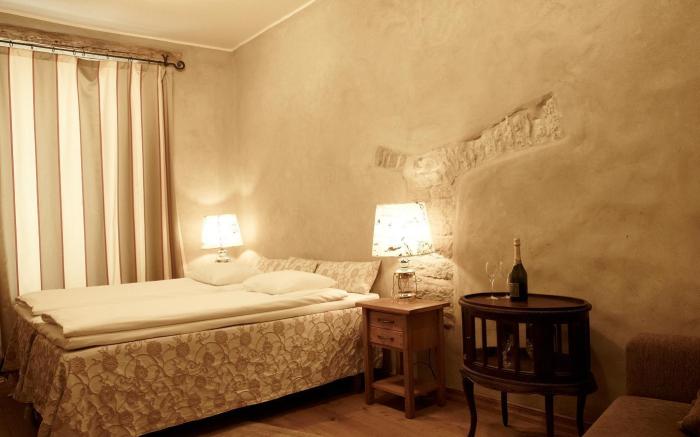 CRU Hotel