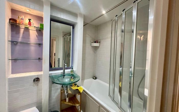 Riverside 1bd near Canary Wharf