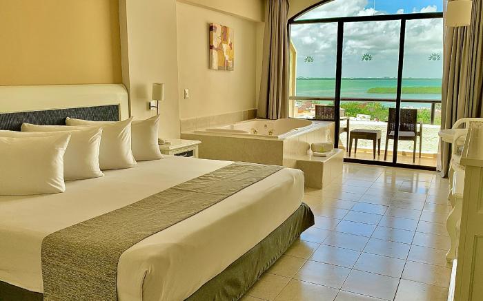 Golden Parnassus Resort & Spa - All Inclusive (Adults Only)