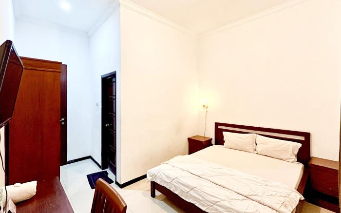 D Maktab Homestay Syariah Mitra RedDoorz near Soekarno Hatta Street Malang