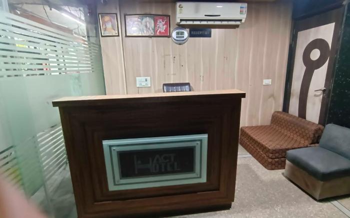 Hotel O Ludhiana Junction Formerly Hotel Act