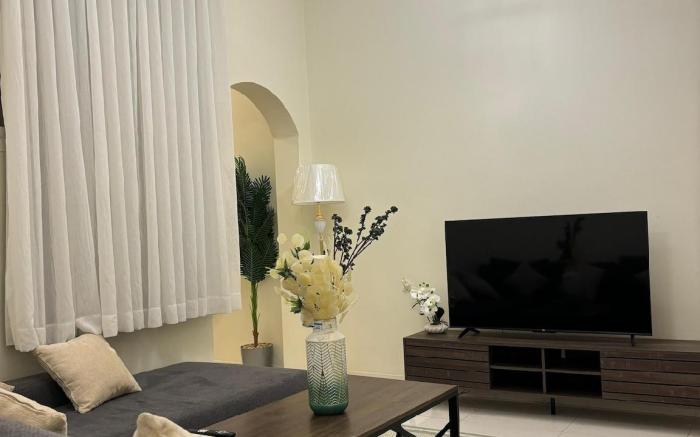 10 Amazing and quiet room and lounge in Al Mourouj