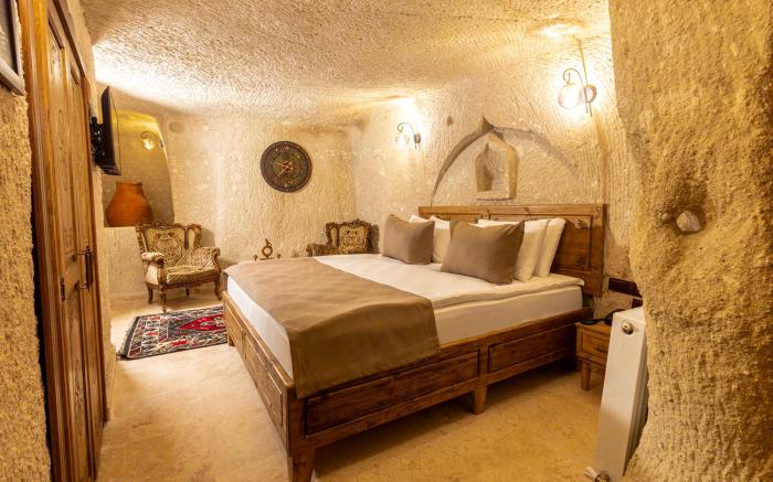 arkelas cave house 