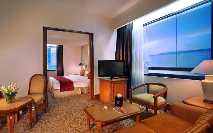 Menara Peninsula Hotel