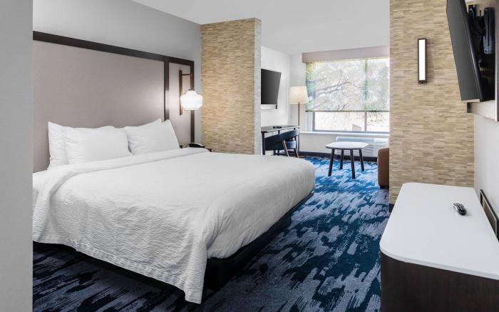 Fairfield by Marriott Inn & Suites Springfield Enfield