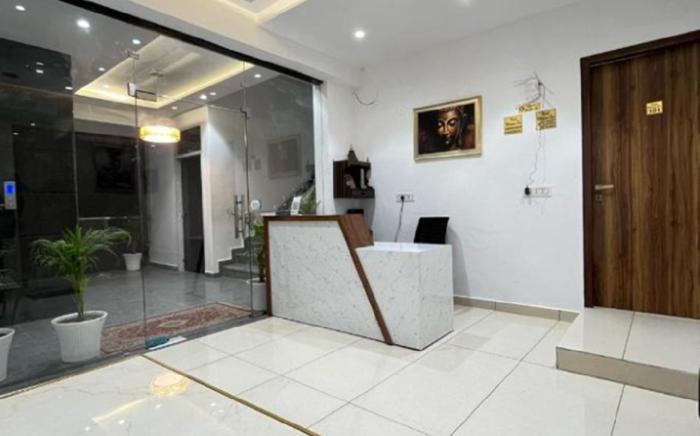 Hotel platinum inn