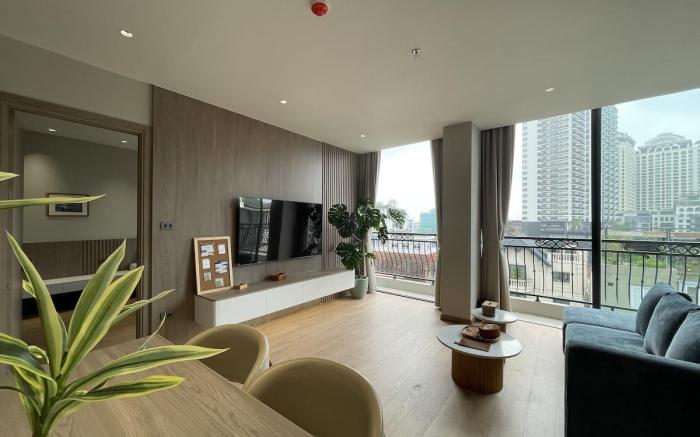 XOI Lumi_601_Lakeside 2BR-75m²_Kitchen&Balcony@CBD
