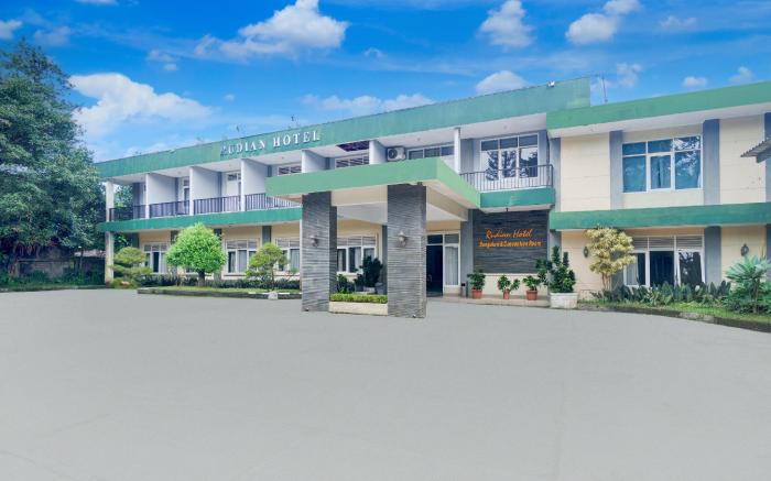 Dancenter Bogor Safari Stay