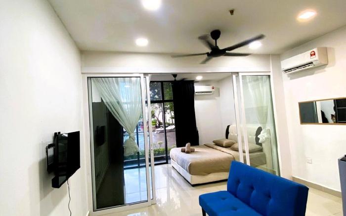 Premium Seaview Studio @The Shore KK C10