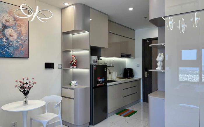 SHI HOUSE - Luxury Studios Tòa GH2 & Ngay Vincom