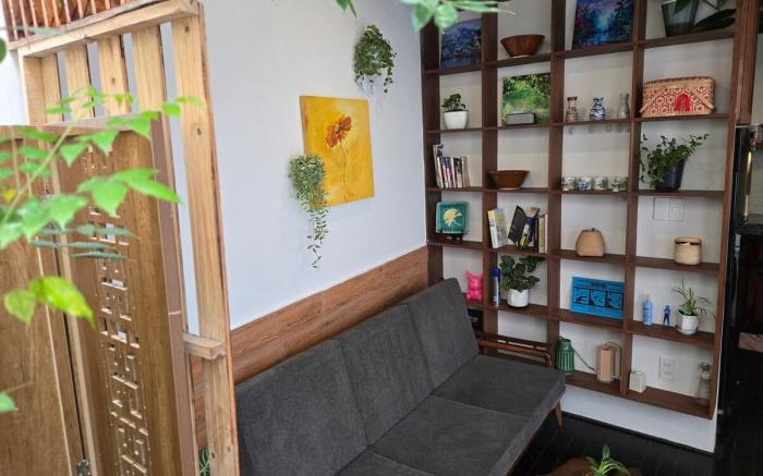 Bright Home with In-House Garden, Free Washer