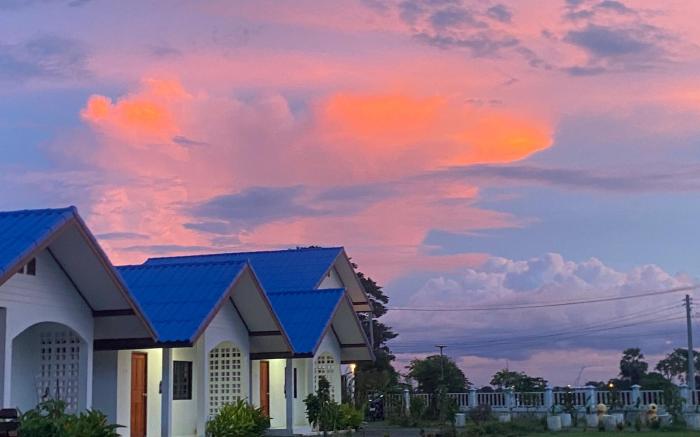 Route652 Resort Singburi