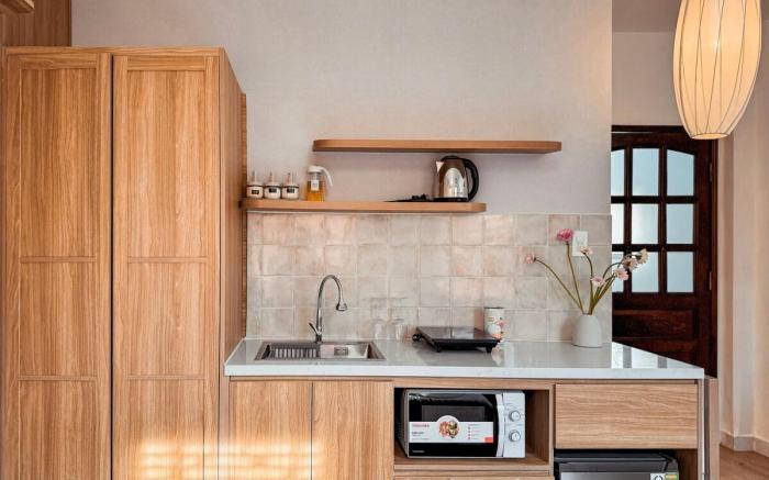 H” Home : Căn hộ mới, có ban công thang máy quận 1
