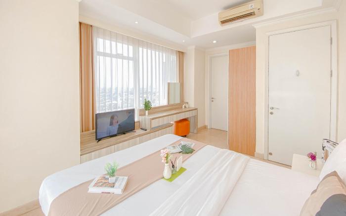 Stunning Comfy 2BR Apt at Menteng Park By Travelio